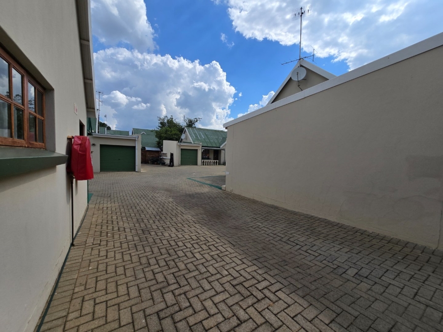 3 Bedroom Property for Sale in Miederpark North West